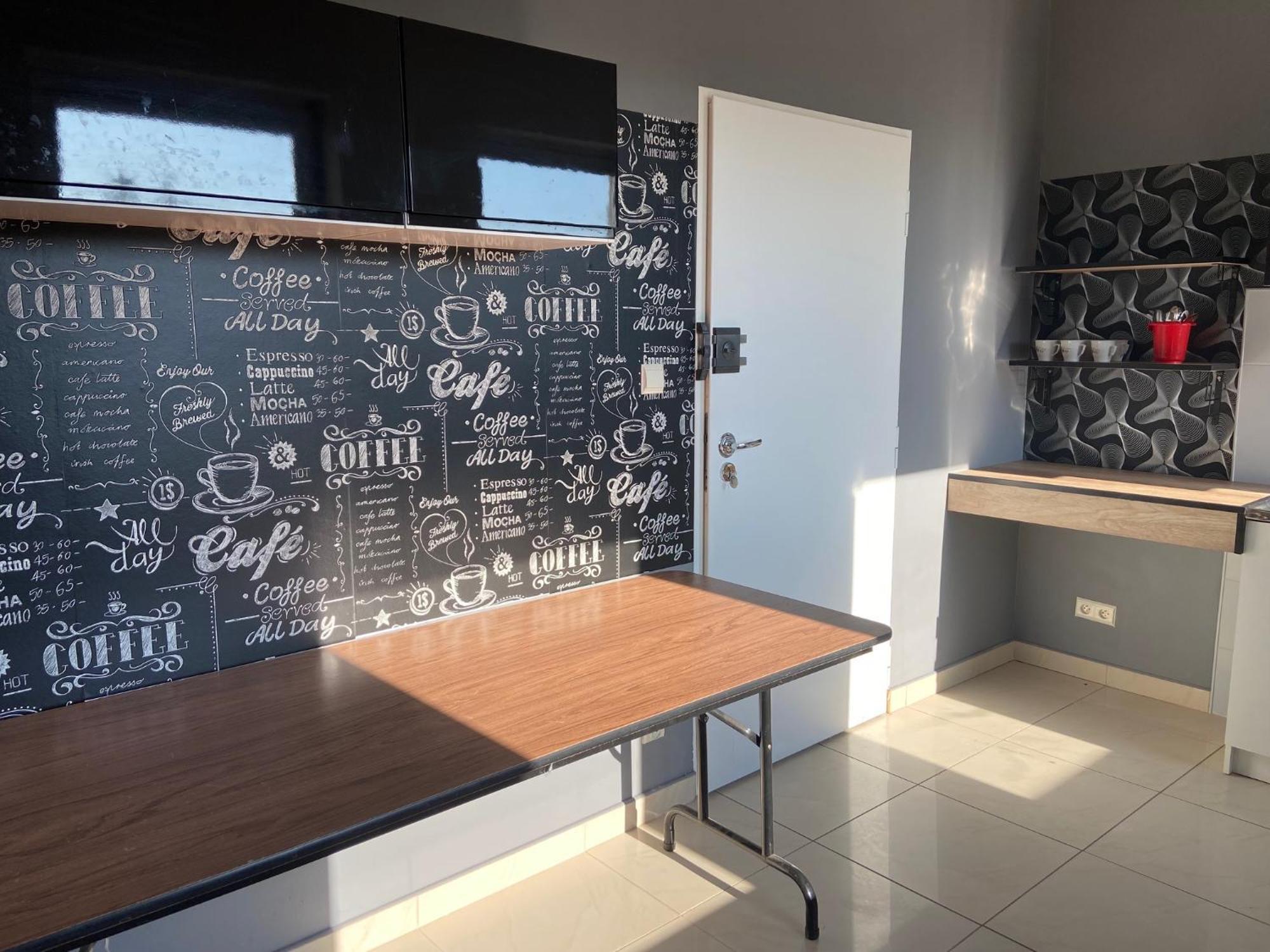 Zolta Walizka Gosciniec Hotel Podrzewie Buitenkant foto